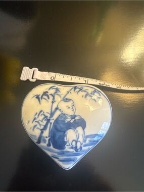 Blue White Porcelain Trinket Box Chinoiserie Qianlong Mark